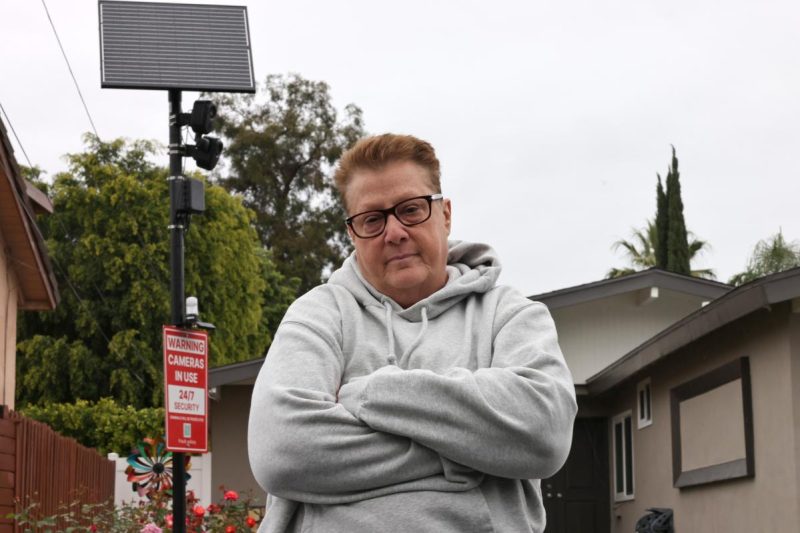 Valley Glen residents battle crime with indicators, Flock cameras — however metropolis officers say its unlawful