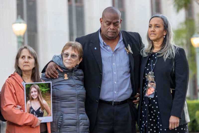 Mother and father push for legislative motion after Meta court docket ruling: ‘Telephones ought to be unlawful for teenagers till they’re 18!’